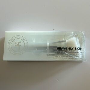 iT Cosmetics Heavenly Skin Hugging Foundation Brush #707 - SEALED